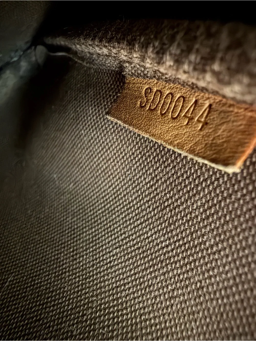 Louis Vuitton Vintage LV Monogram Pochette